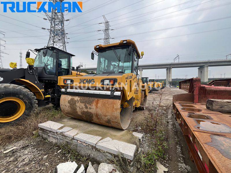 XCMG XD143 Road Roller