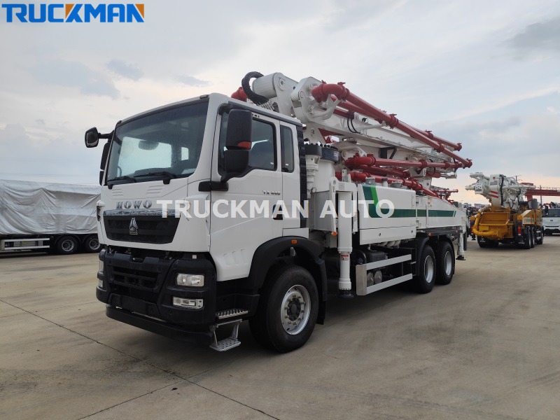 XCMG concrete pump truck