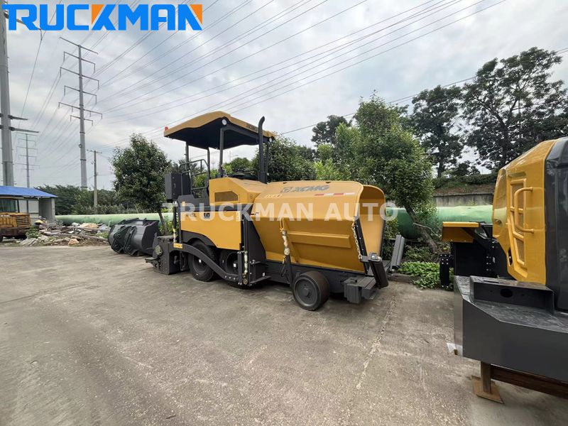 XCMG Asphalt Paver