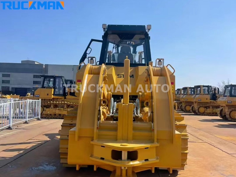 SEM 832F Bulldozer Ripper