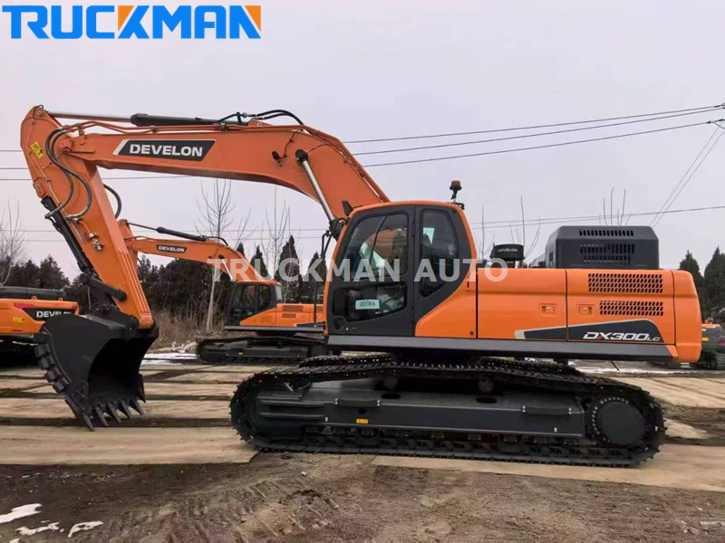 DEVELON 30 Tons Excavator