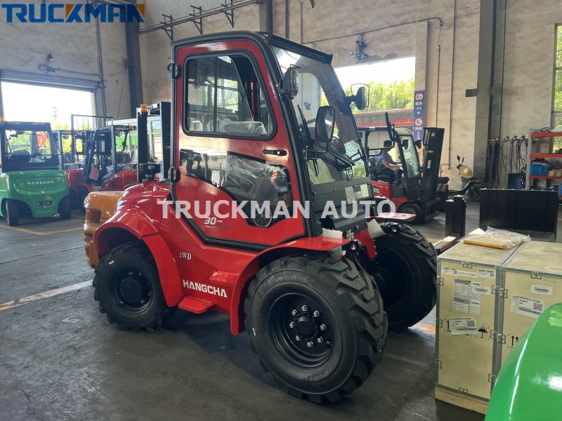 4x4 forklift truck