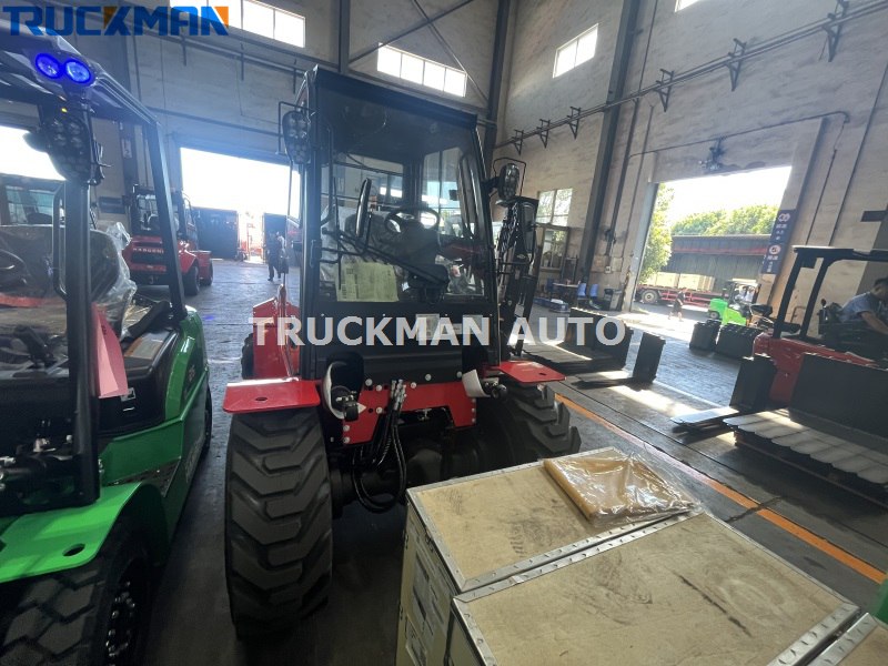 4x4 forklift truck