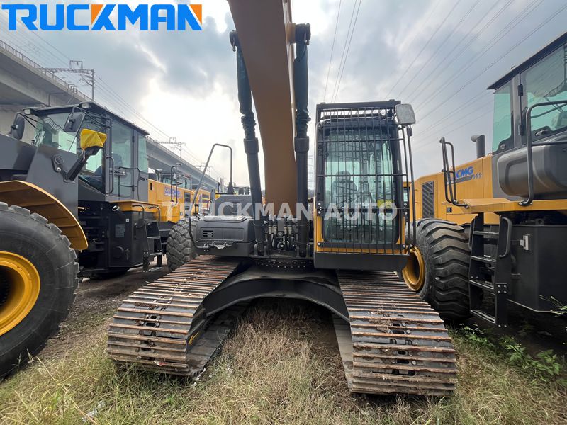 XCMG XE215C Excavator