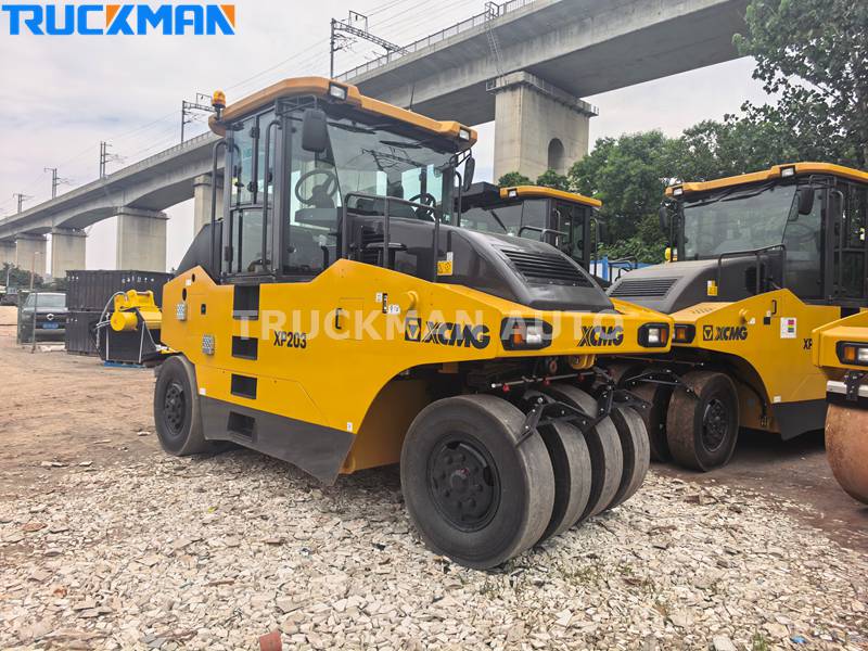 XCMG XP203 Pneumatic Road Roller
