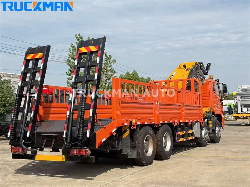 SINOTRUK 8x4 Cargo Truck