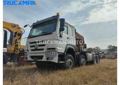 8X4 SINOTRUK HOWO 430HP Tractor Truck With Crane For Ghana