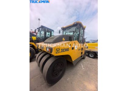 XCMG XP263S 26 Tons Pneumatic Tyre Road Roller To Uganda