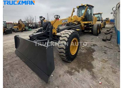 Highly Efficient XCMG GR215 Motor Grader For Cameroon